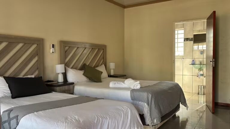 Kuruman Paradise Lodge Accommodation
